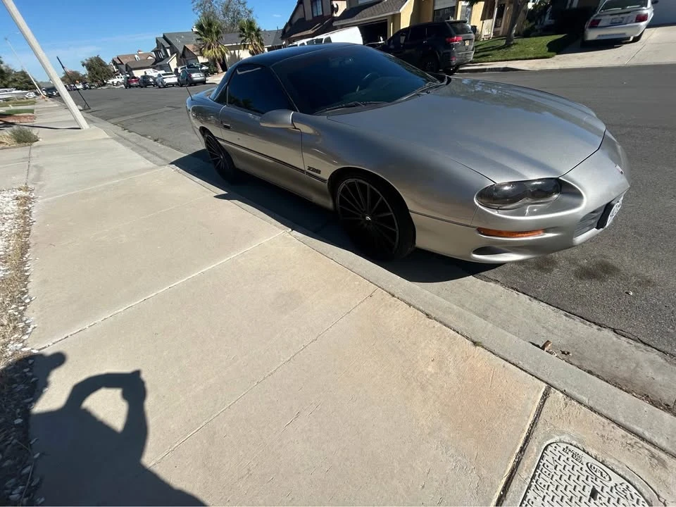 2000 Chevrolet Camaro 4th Gen - Image 3 of 4