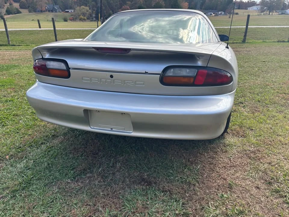 2000 Chevrolet Camaro 4th Gen - Image 2 of 6