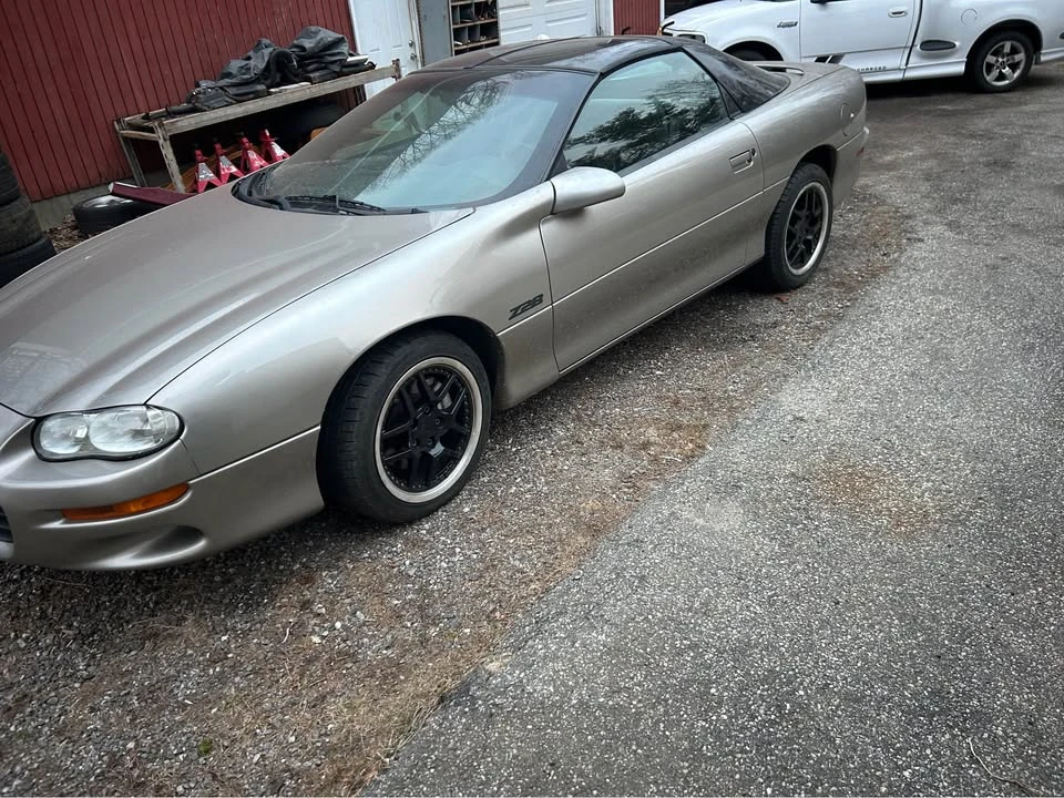 2000 Chevrolet Camaro 4th Gen - Image 2 of 6