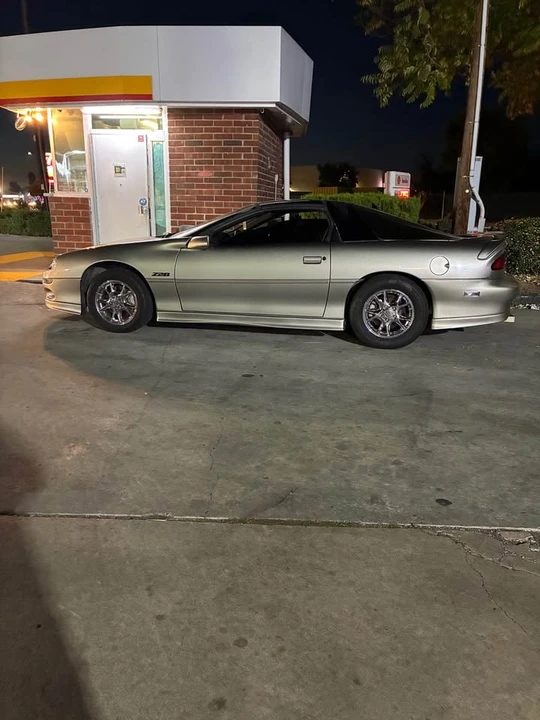 2000 Chevrolet Camaro 4th Gen - Image 3 of 7