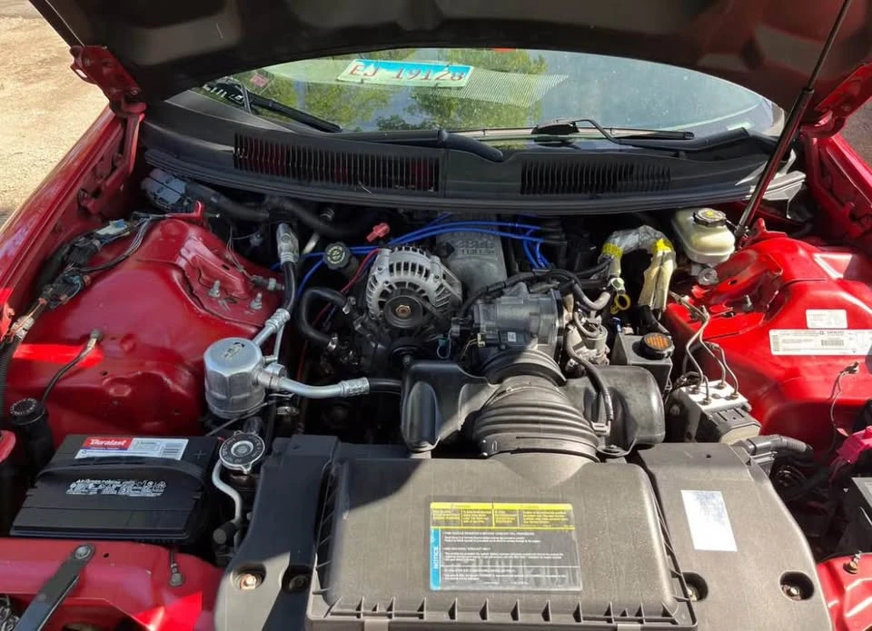 2000 Chevrolet Camaro 4th Gen - Image 2 of 2