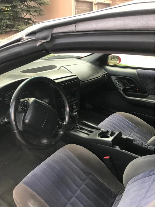 2000 Chevrolet Camaro 4th Gen - Image 17 of 19