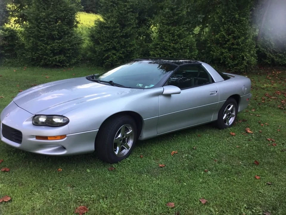 2000 Chevrolet Camaro 4th Gen - Image 2 of 9