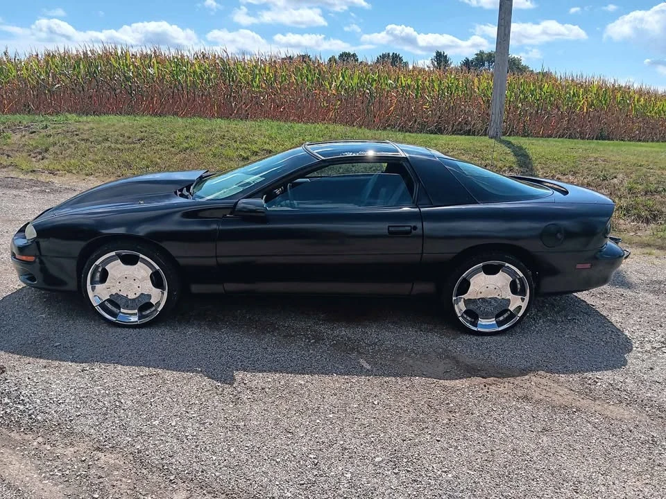 2000 Chevrolet Camaro 4th Gen - Image 8 of 9