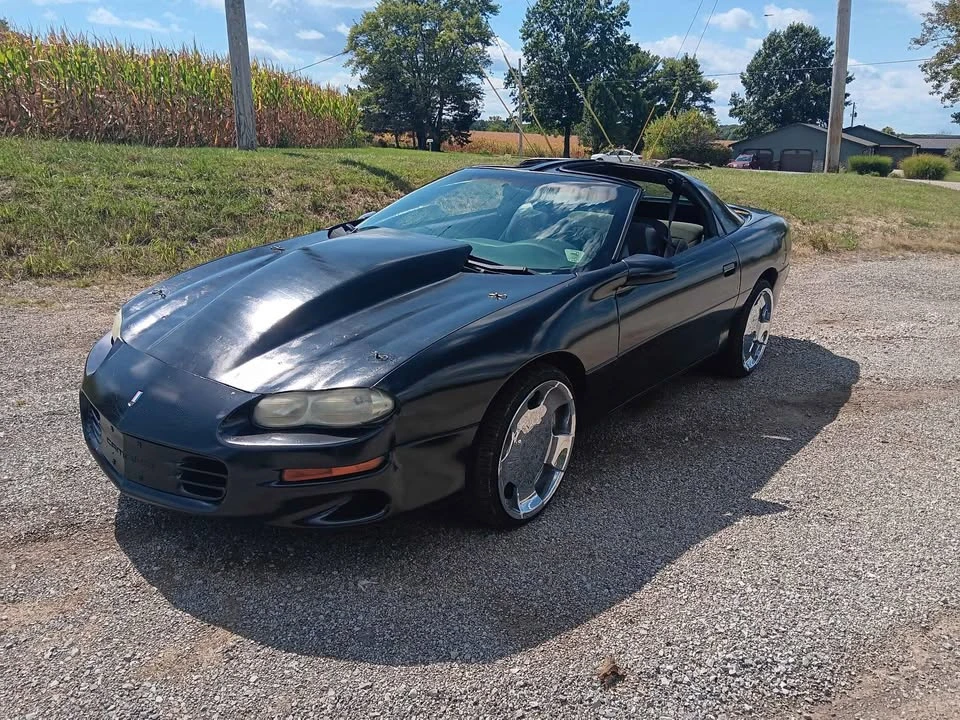 2000 Chevrolet Camaro 4th Gen - Image 4 of 9
