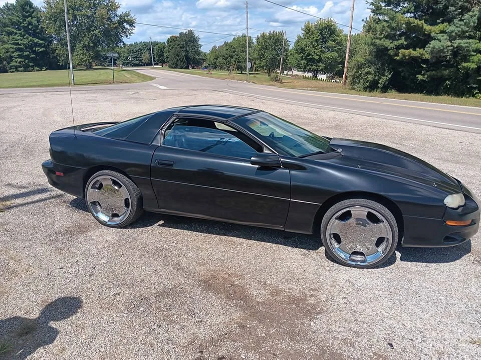 2000 Chevrolet Camaro 4th Gen - Image 7 of 9