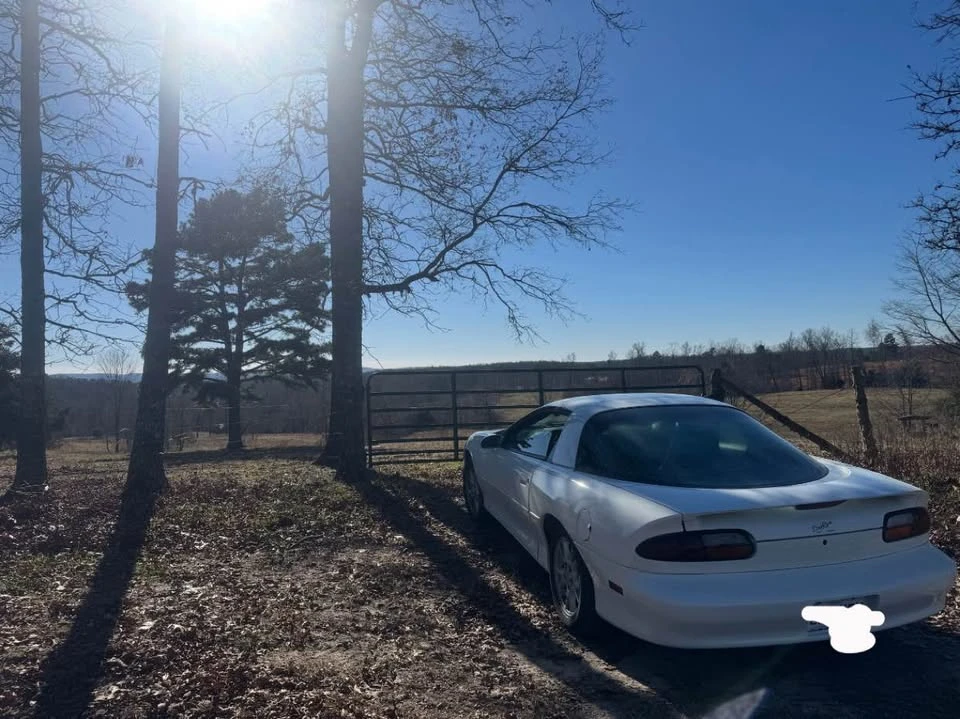 2000 Chevrolet Camaro 4th Gen - Image 3 of 3
