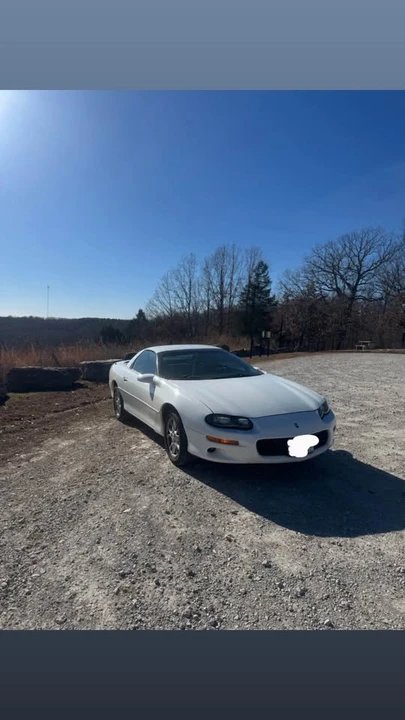 2000 Chevrolet Camaro 4th Gen - Image 2 of 3