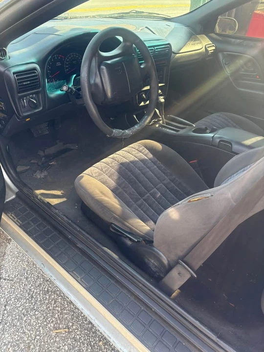 2000 Chevrolet Camaro 4th Gen - Image 7 of 10