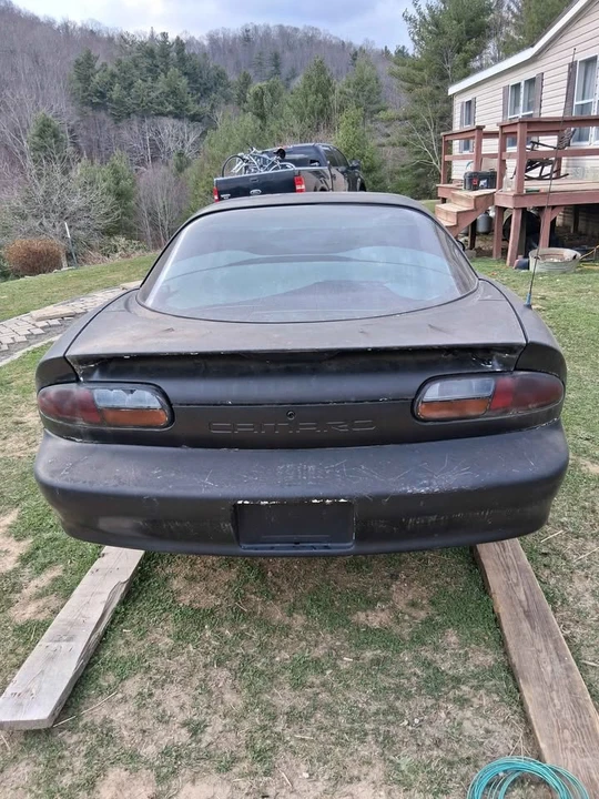 2000 Chevrolet Camaro 4th Gen - Image 2 of 4