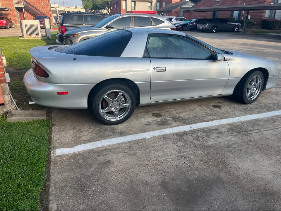 2000 Chevrolet Camaro 4th Gen - Image 3 of 9