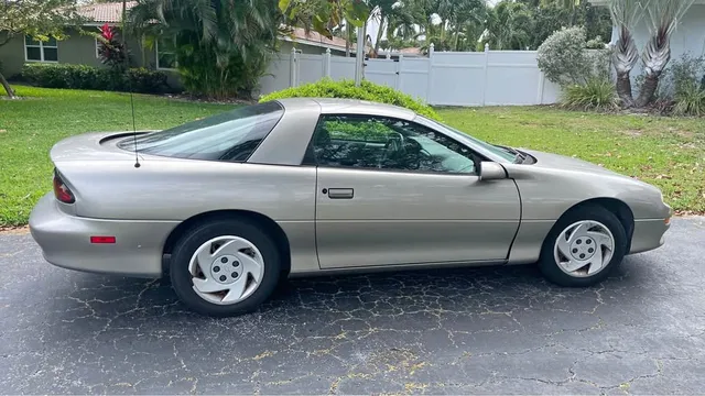 2000 Chevrolet Camaro Coupe