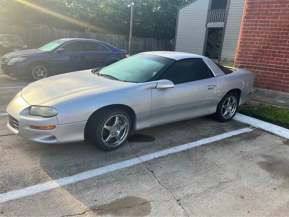 2000 Chevrolet Camaro 4th Gen - Image 2 of 9