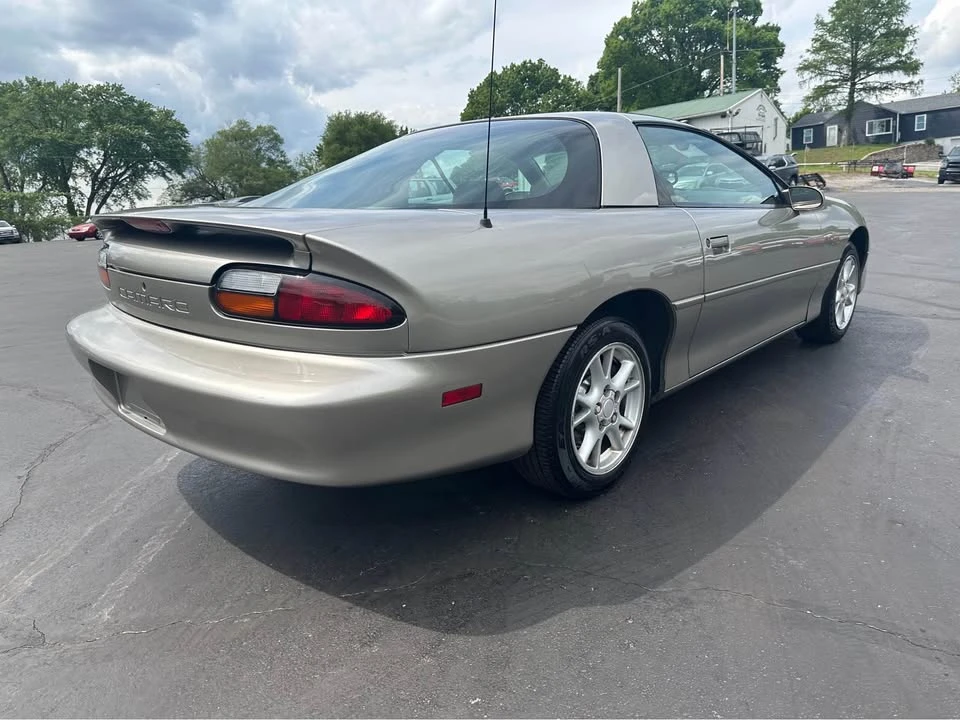 2000 Chevrolet Camaro 4th Gen - Image 4 of 13
