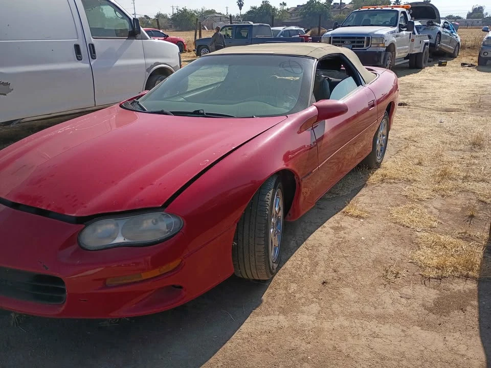 2000 Chevrolet Camaro 4th Gen - Image 2 of 4