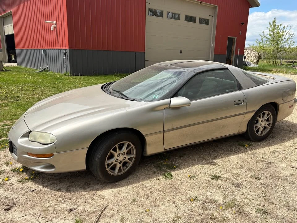 2000 Chevrolet Camaro 4th Gen - Image 2 of 11