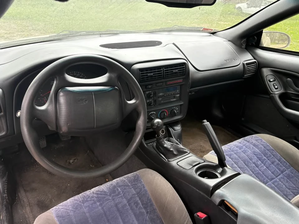 2000 Chevrolet Camaro 4th Gen - Image 7 of 11