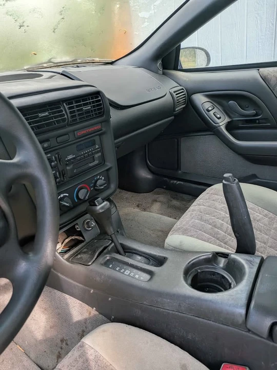 2000 Chevrolet Camaro 4th Gen - Image 12 of 14