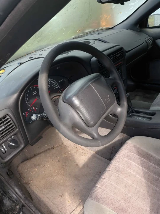 2000 Chevrolet Camaro 4th Gen - Image 11 of 14