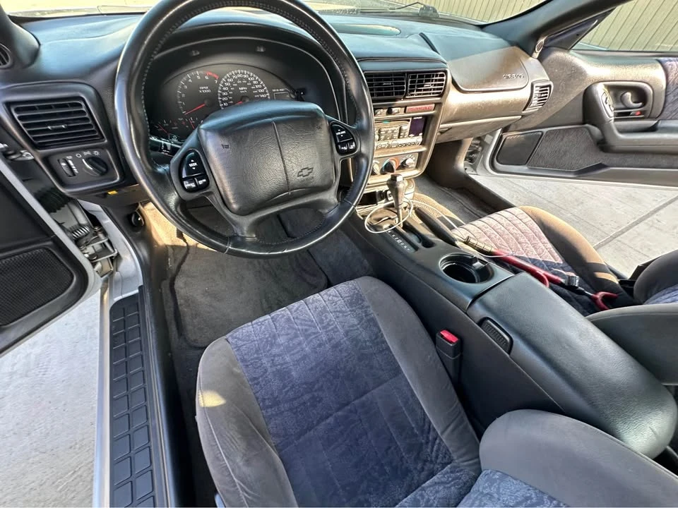 2000 Chevrolet Camaro 4th Gen - Image 8 of 19
