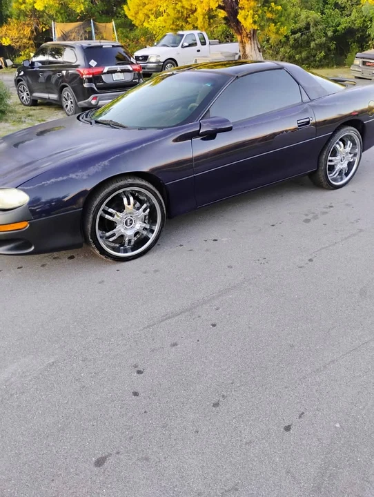 2000 Chevrolet Camaro 4th Gen - Image 2 of 16