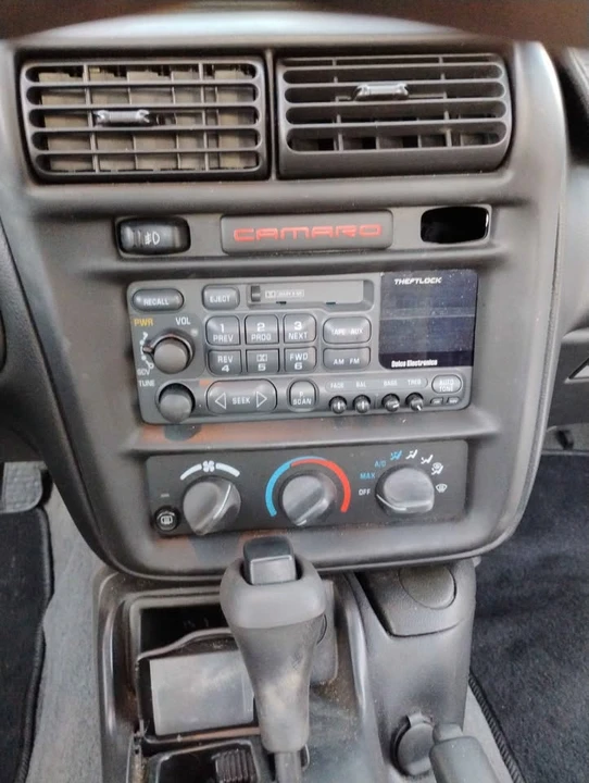 2000 Chevrolet Camaro 4th Gen - Image 12 of 16
