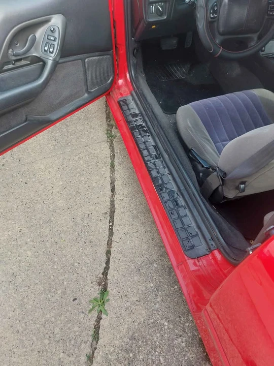 2000 Chevrolet Camaro 4th Gen - Image 14 of 16
