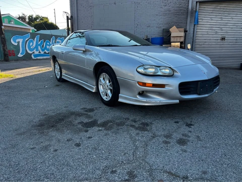 2000 Chevrolet Camaro 4th Gen - Image 2 of 11