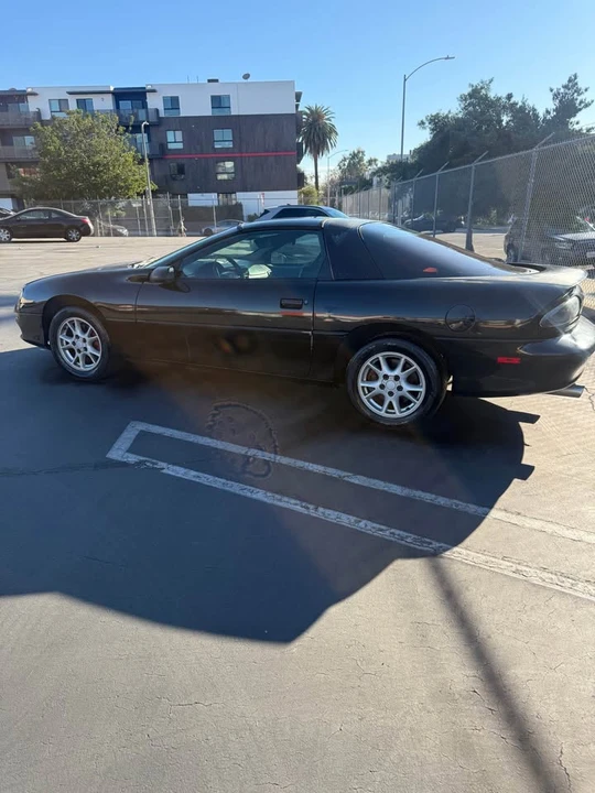 2000 Chevrolet Camaro 4th Gen - Image 6 of 11