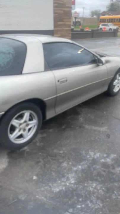 2000 Chevrolet Camaro 4th Gen - Image 2 of 6