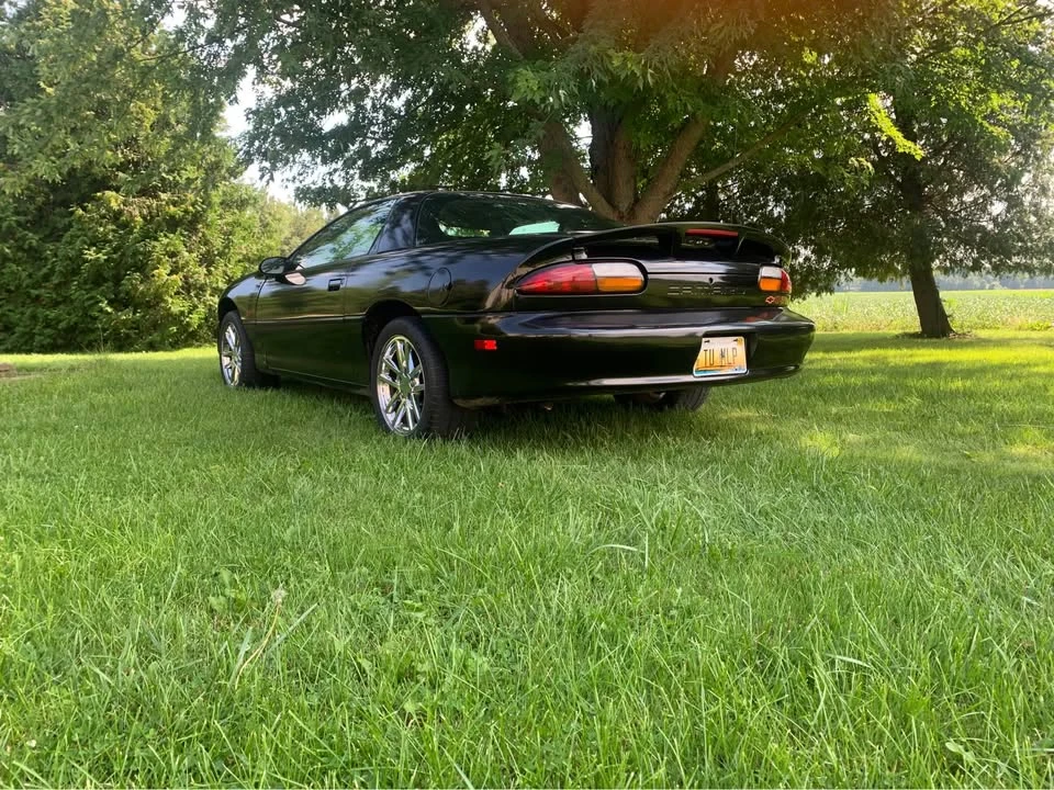 2000 Chevrolet Camaro SS 4th Gen - Image 4 of 9