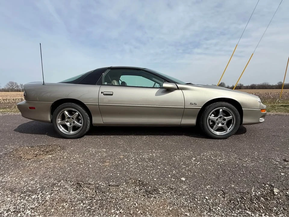 2000 Chevrolet Camaro SS 4th Gen - Image 4 of 20