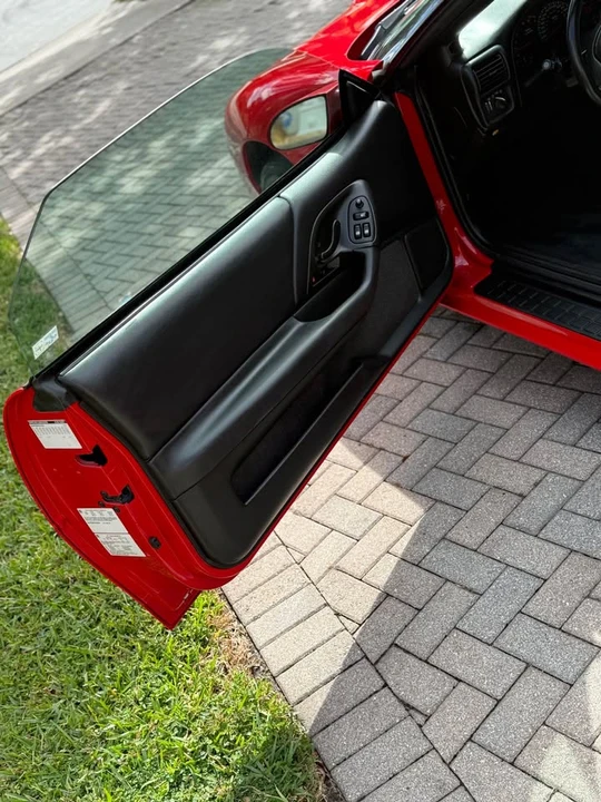 2000 Chevrolet Camaro SS 4th Gen - Image 9 of 18