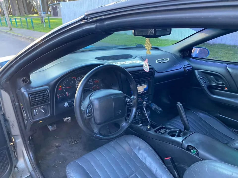 2000 Chevrolet Camaro SS 4th Gen - Image 6 of 9