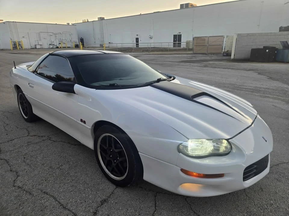 2000 Chevrolet Camaro SS 4th Gen - Image 2 of 3