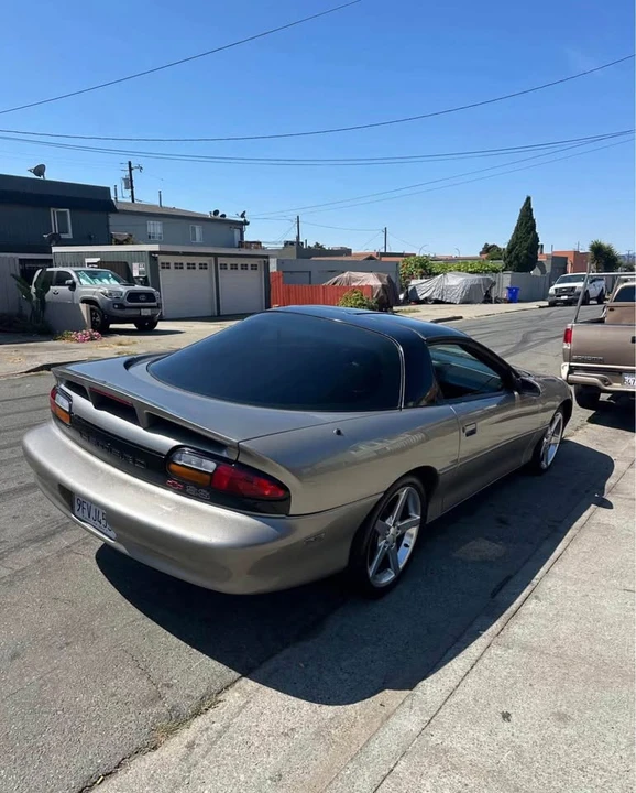 2000 Chevrolet Camaro SS 4th Gen - Image 2 of 9