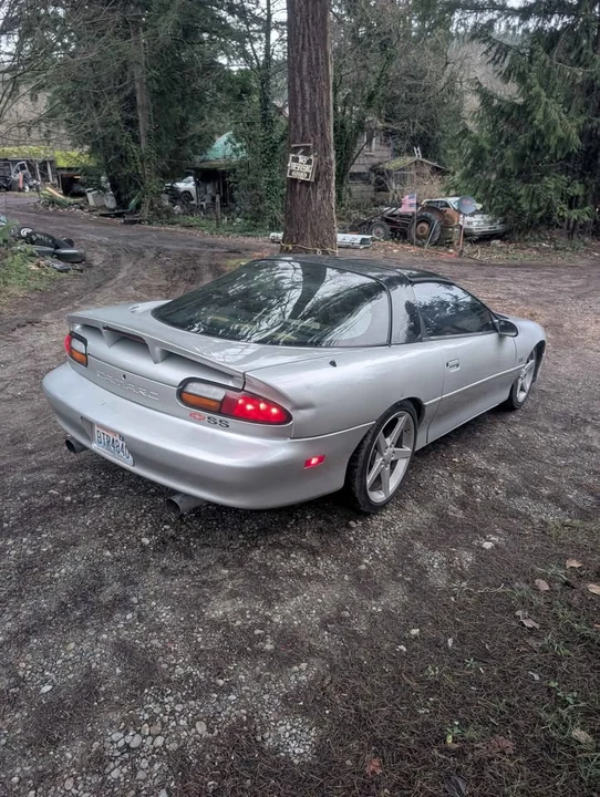 2000 Chevrolet Camaro SS 4th Gen - Image 3 of 9