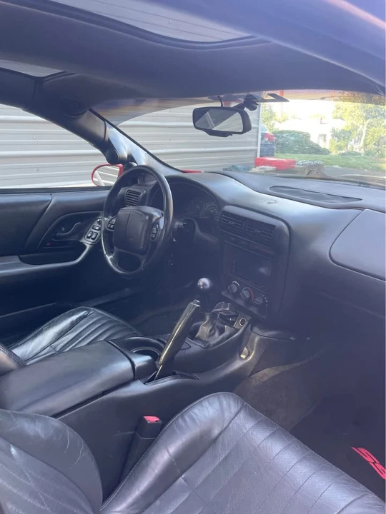 2000 Chevrolet Camaro SS 4th Gen - Image 6 of 11