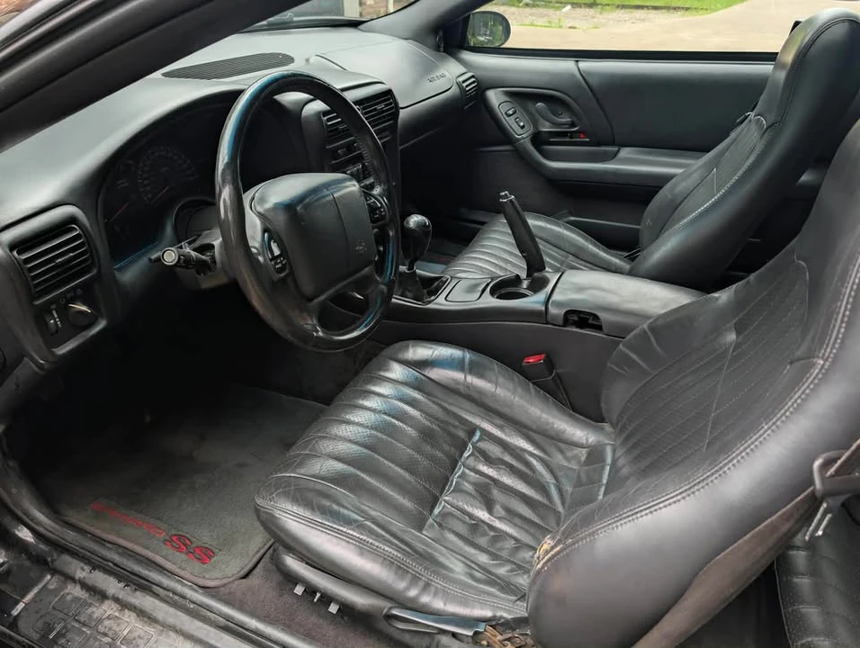 2000 Chevrolet Camaro SS 4th Gen - Image 8 of 16