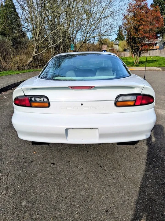 2000 Chevrolet Camaro 4th Gen - Image 5 of 12