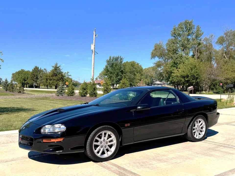 2000 Chevrolet Camaro SS 4th Gen - Image 2 of 12