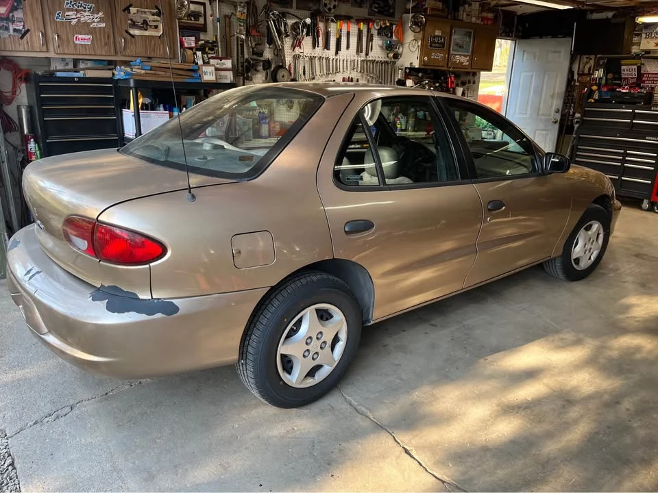 2000 Chevrolet Cavalier - Image 3 of 9