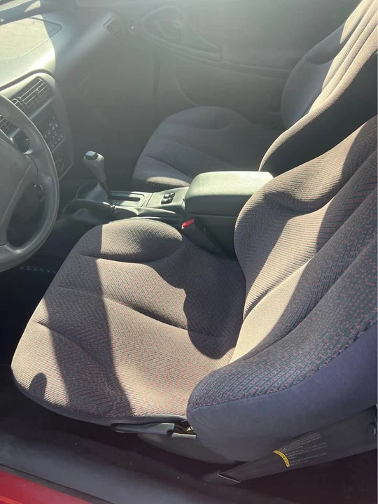 2000 Chevrolet Cavalier - Image 8 of 10