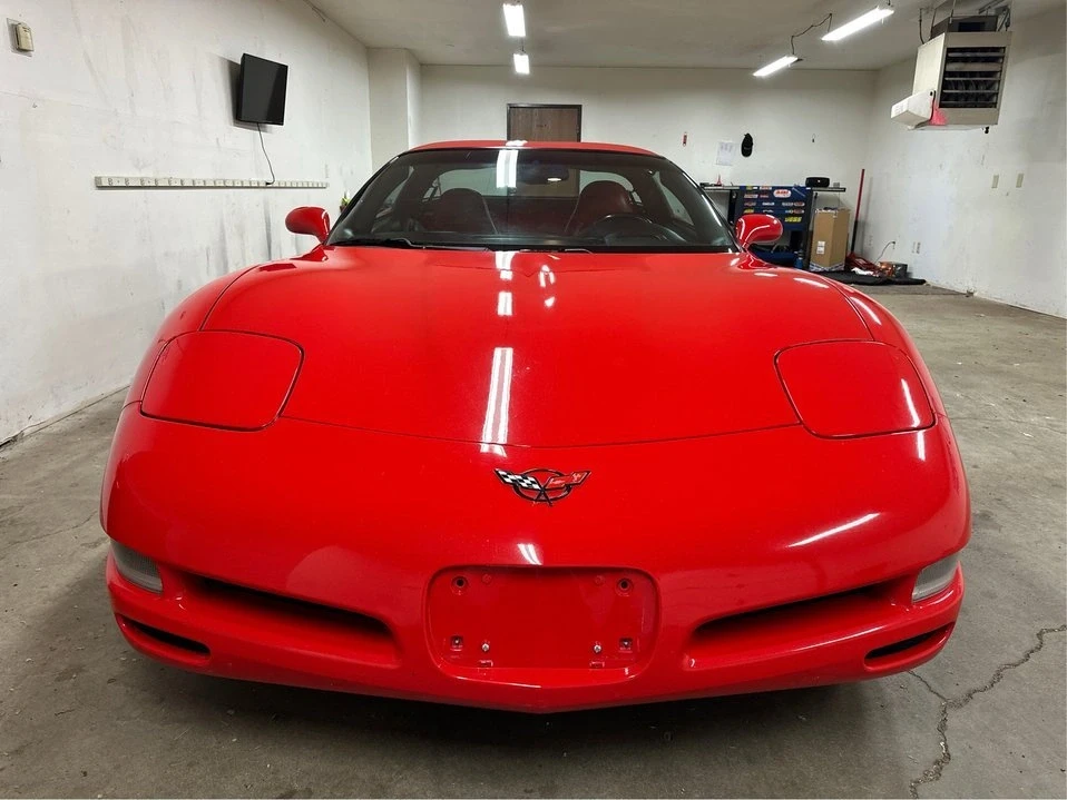 2000 Chevrolet Corvette C5 - Image 2 of 10