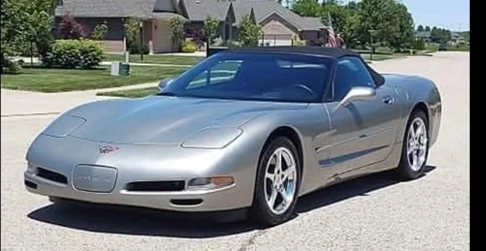 2000 Chevrolet Corvette C5 - Image 2 of 10