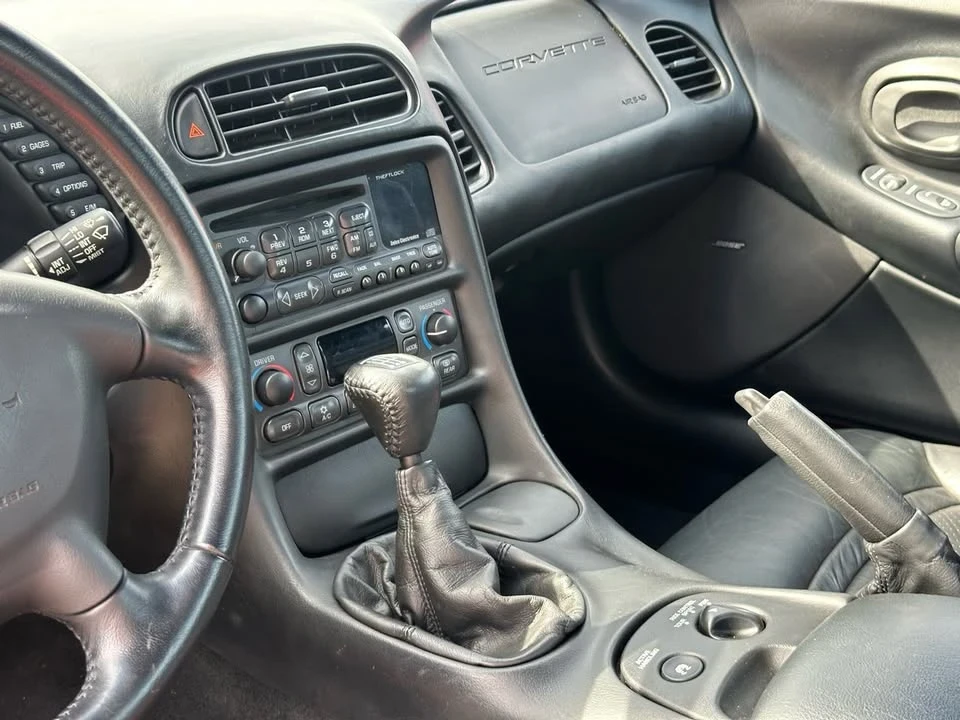 2000 Chevrolet Corvette C5 - Image 14 of 17