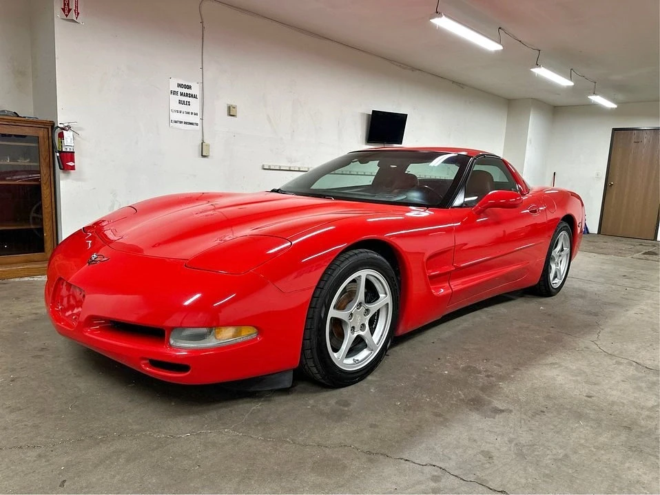 2000 Chevrolet Corvette C5 - Image 1 of 10