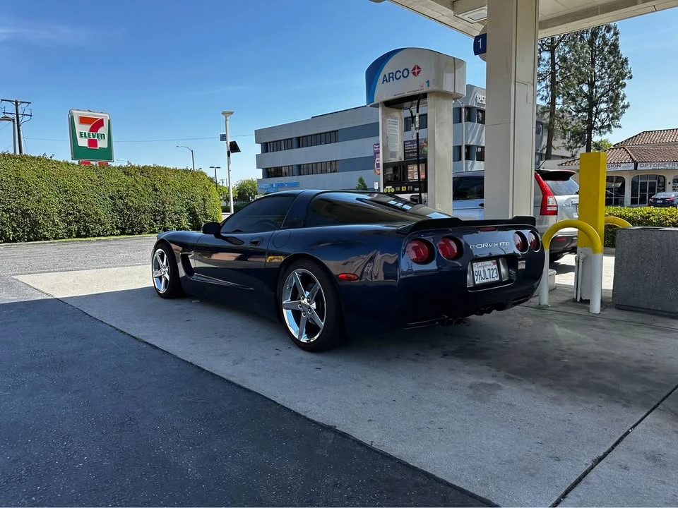 2000 Chevrolet Corvette C5 - Image 2 of 16