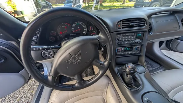 2000 Chevrolet Corvette C5 - Image 4 of 11