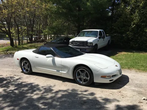 2000 Chevrolet Corvette C5 - Image 2 of 11